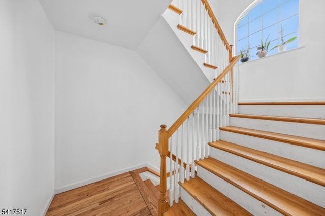 165 S Clinton St, East Orange City, NJ 07018