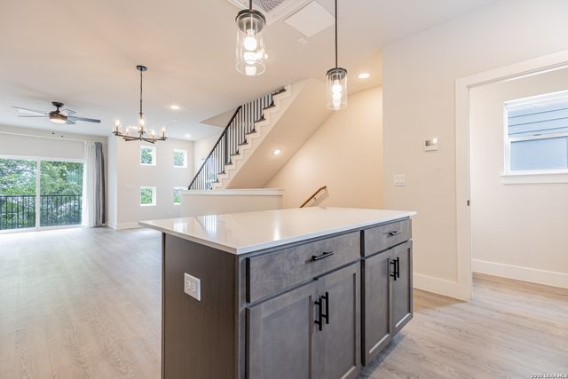 411 Ira Ave Unit 2102, San Antonio, TX 78209