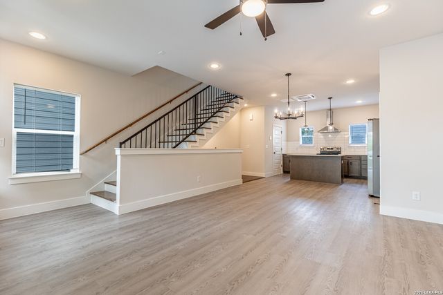 411 Ira Ave Unit 2102, San Antonio, TX 78209