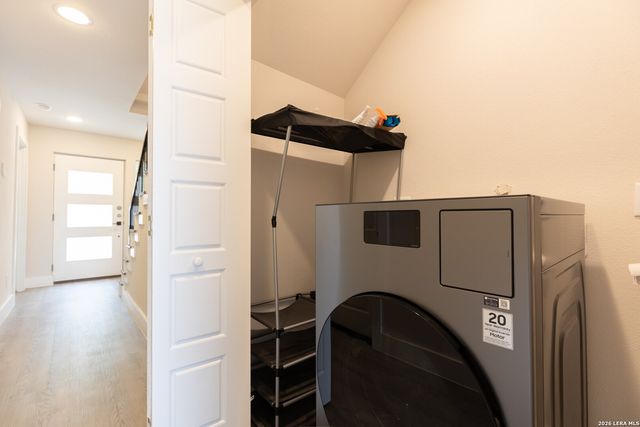 411 Ira Ave Unit 2102, San Antonio, TX 78209