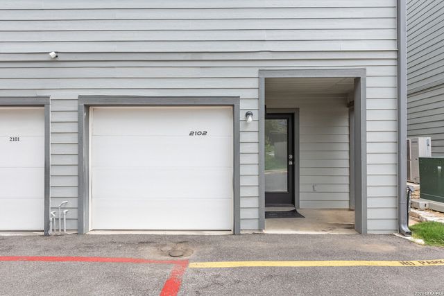 411 Ira Ave Unit 2102, San Antonio, TX 78209