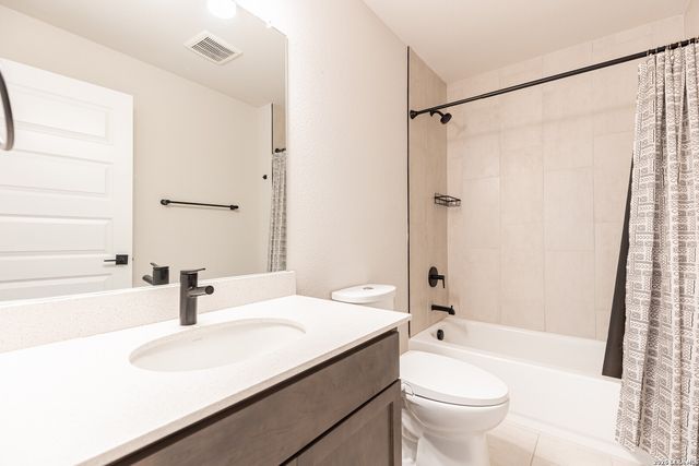 411 Ira Ave Unit 2102, San Antonio, TX 78209