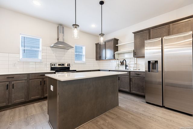 411 Ira Ave Unit 2102, San Antonio, TX 78209