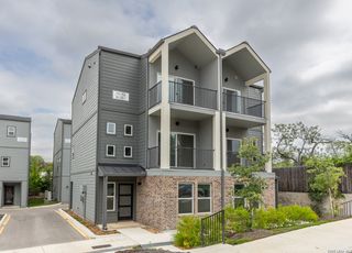 411 Ira Ave Unit 2102, San Antonio, TX 78209