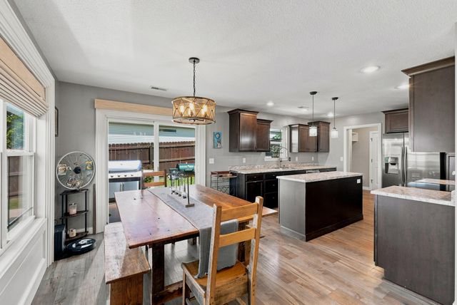 3506 MEANDERING CT, Columbia, MO 65202