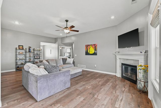 3506 MEANDERING CT, Columbia, MO 65202