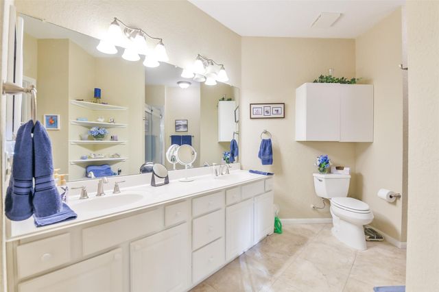 2803 Kings Crossing Drive 315, Kingwood, TX 77345