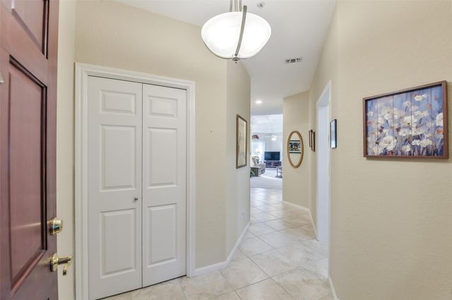 2803 Kings Crossing Drive 315, Kingwood, TX 77345