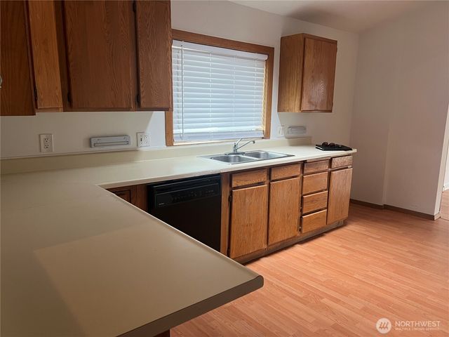 28 N Fir St, Omak, WA 98841