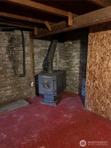 28 N Fir St, Omak, WA 98841