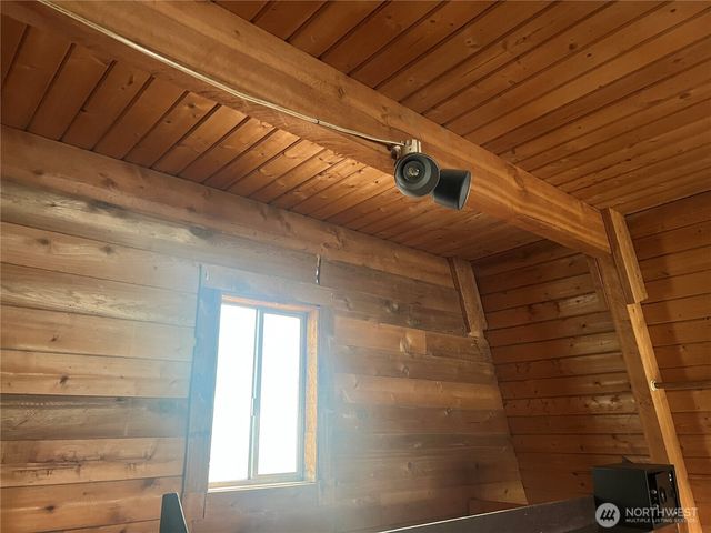 28 N Fir St, Omak, WA 98841