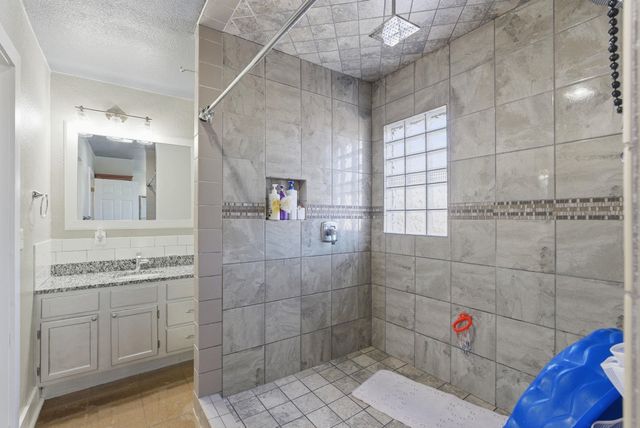 301 S Exposition St, Wichita, KS 67213