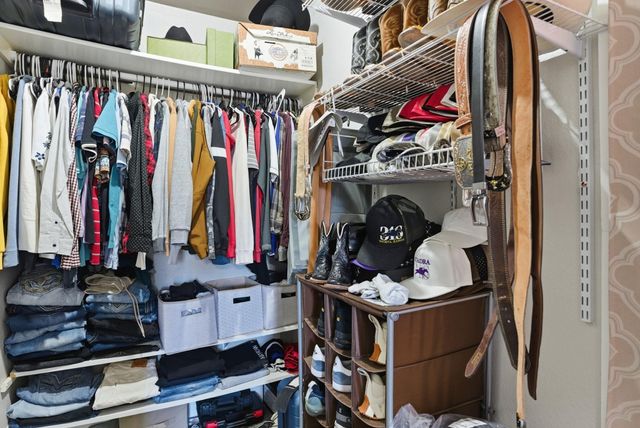 301 S Exposition St, Wichita, KS 67213