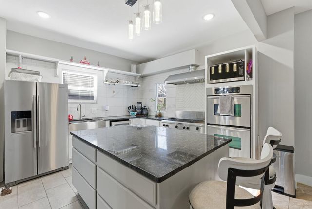 301 S Exposition St, Wichita, KS 67213