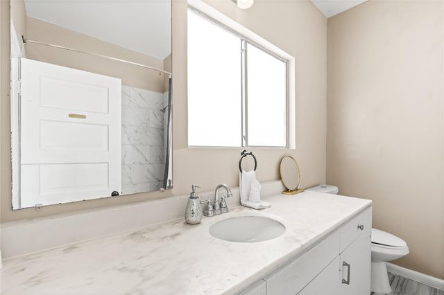 1202 Hawthorne Street, Houston, TX 77006