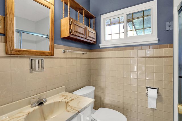 749 S 4th Avenue, Beech Grove, IN 46107