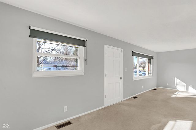 749 S 4th Avenue, Beech Grove, IN 46107