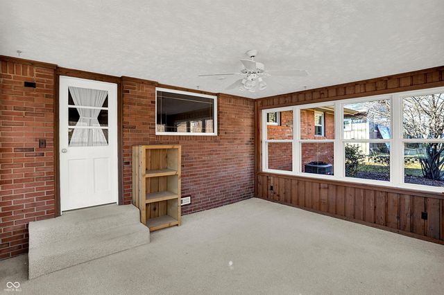 749 S 4th Avenue, Beech Grove, IN 46107