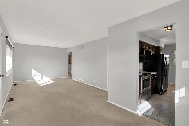 749 S 4th Avenue, Beech Grove, IN 46107