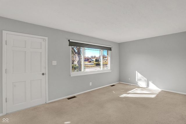 749 S 4th Avenue, Beech Grove, IN 46107