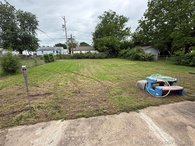 7111 E Marshall Street, Tulsa, OK 74115