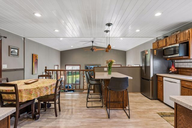 8485 Red Oak Drive, Mounds View, MN 55112