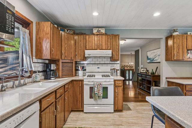 8485 Red Oak Drive, Mounds View, MN 55112