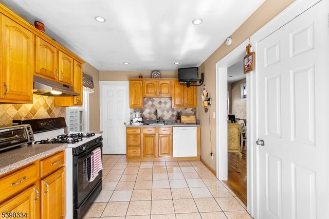 161 Stover Ave, North Arlington Boro, NJ 07031