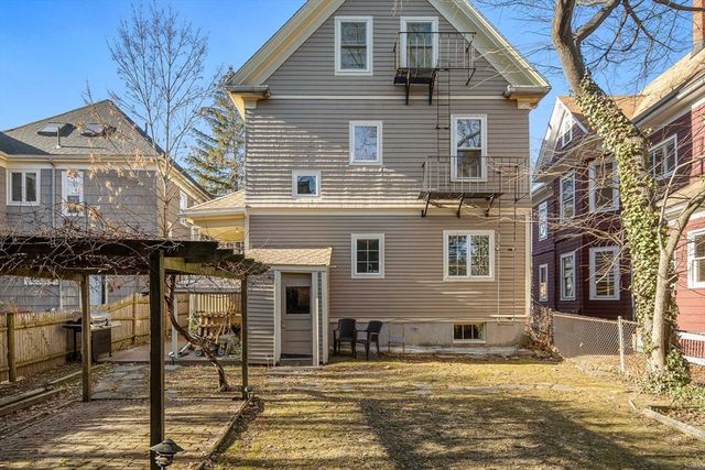 72 Walden Street 2, Cambridge, MA 02140