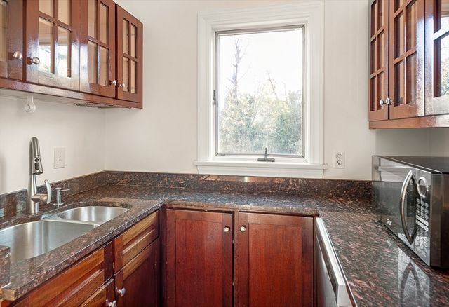 72 Walden Street 2, Cambridge, MA 02140