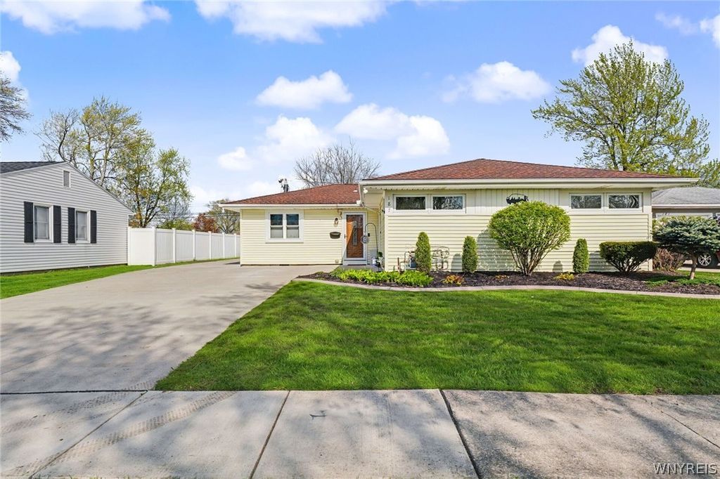 187 Overbrook Avenue, Tonawanda, NY 14150