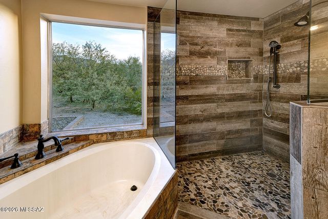 5620 N Barrasca Avenue, Tucson, AZ 85750