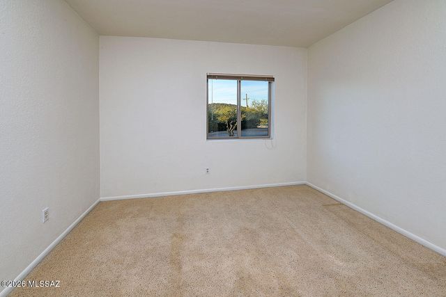 5620 N Barrasca Avenue, Tucson, AZ 85750