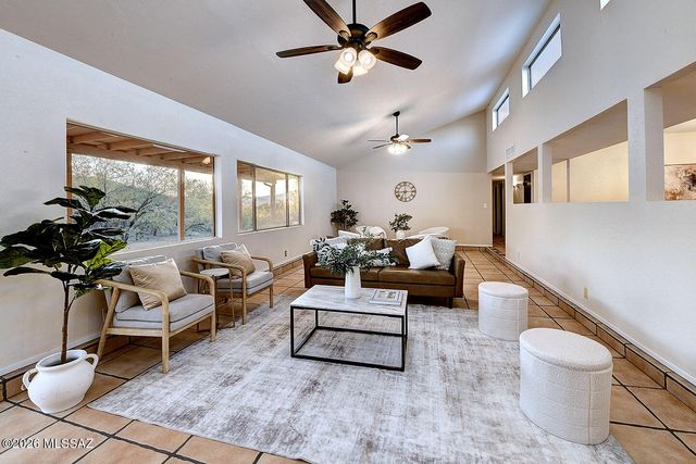 5620 N Barrasca Avenue, Tucson, AZ 85750