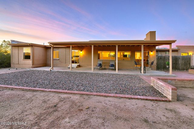 5620 N Barrasca Avenue, Tucson, AZ 85750