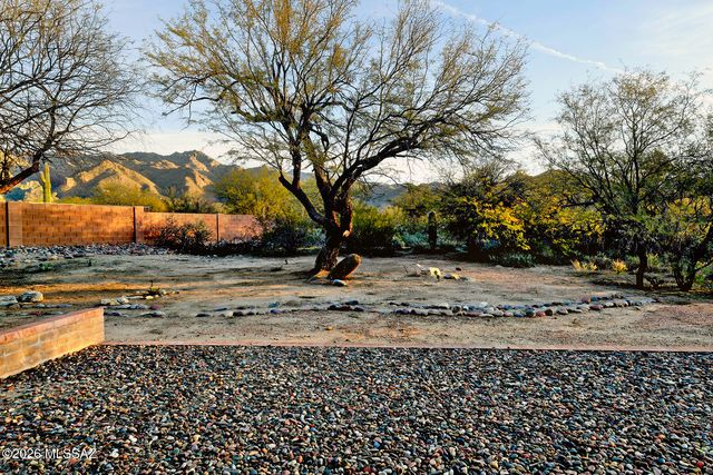 5620 N Barrasca Avenue, Tucson, AZ 85750