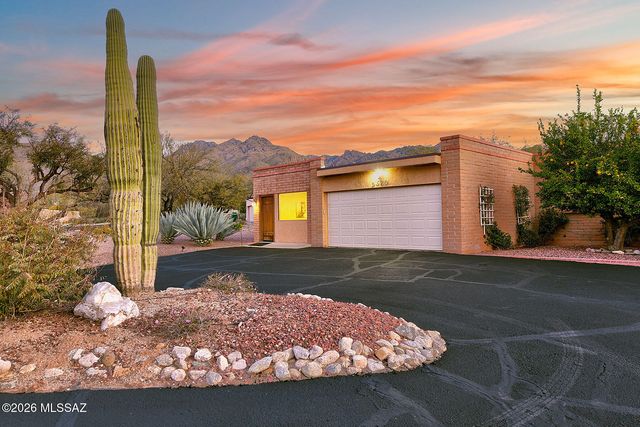 5620 N Barrasca Avenue, Tucson, AZ 85750