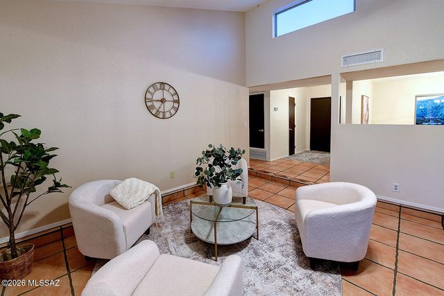 5620 N Barrasca Avenue, Tucson, AZ 85750