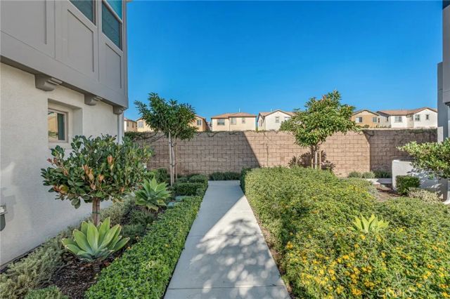149 E Knox, La Habra, CA 90631