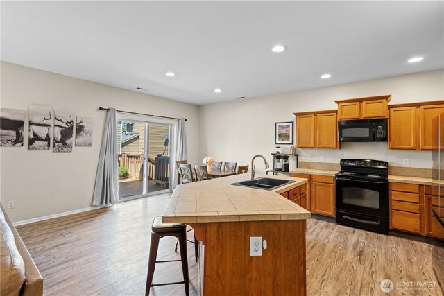 18318 73rd Avenue E, Puyallup, WA 98375