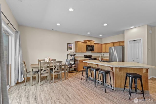 18318 73rd Avenue E, Puyallup, WA 98375