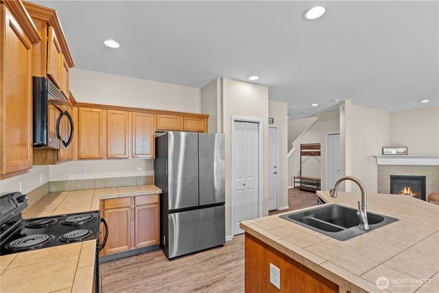 18318 73rd Avenue E, Puyallup, WA 98375