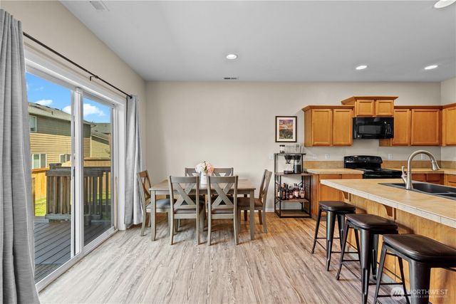 18318 73rd Avenue E, Puyallup, WA 98375