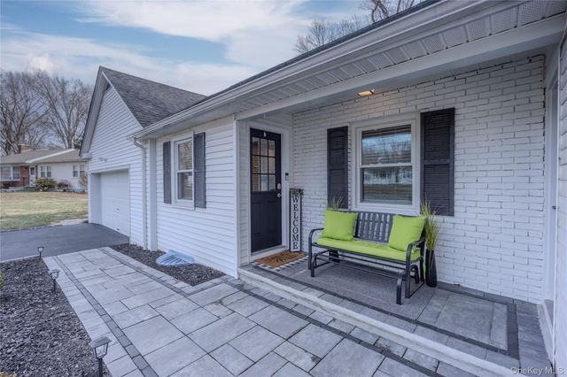 15 Sandi Drive, Poughkeepsie, NY 12603