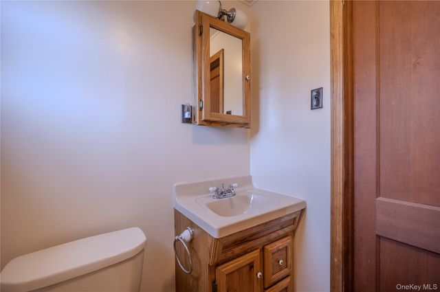 15 Sandi Drive, Poughkeepsie, NY 12603