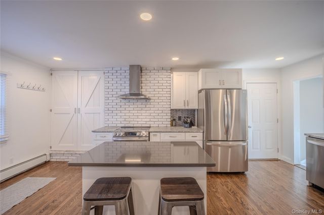 15 Sandi Drive, Poughkeepsie, NY 12603