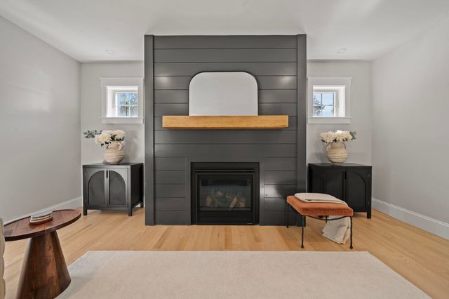 158 Lake St, Wilmington, MA 01887