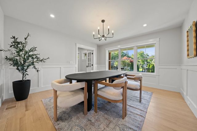 158 Lake St, Wilmington, MA 01887