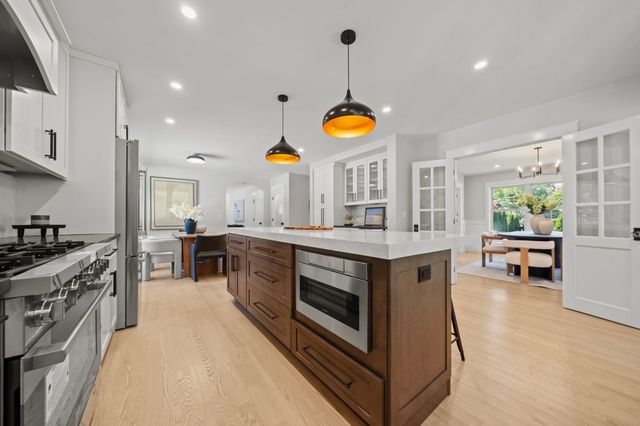 158 Lake St, Wilmington, MA 01887