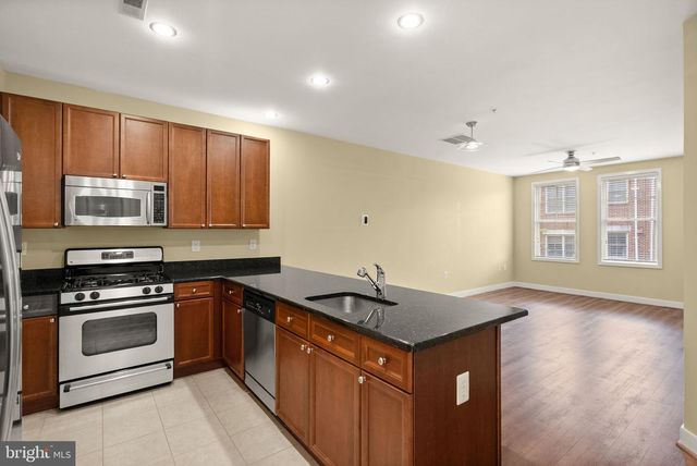 181 E REED AVE #206, Alexandria, VA 22305